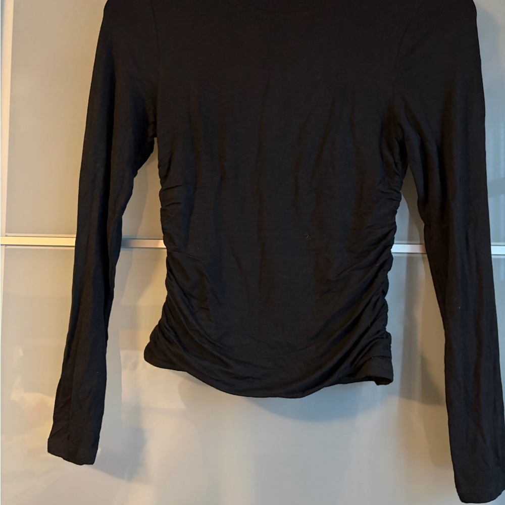 Lulu's Classic Black Long Sleeve Top